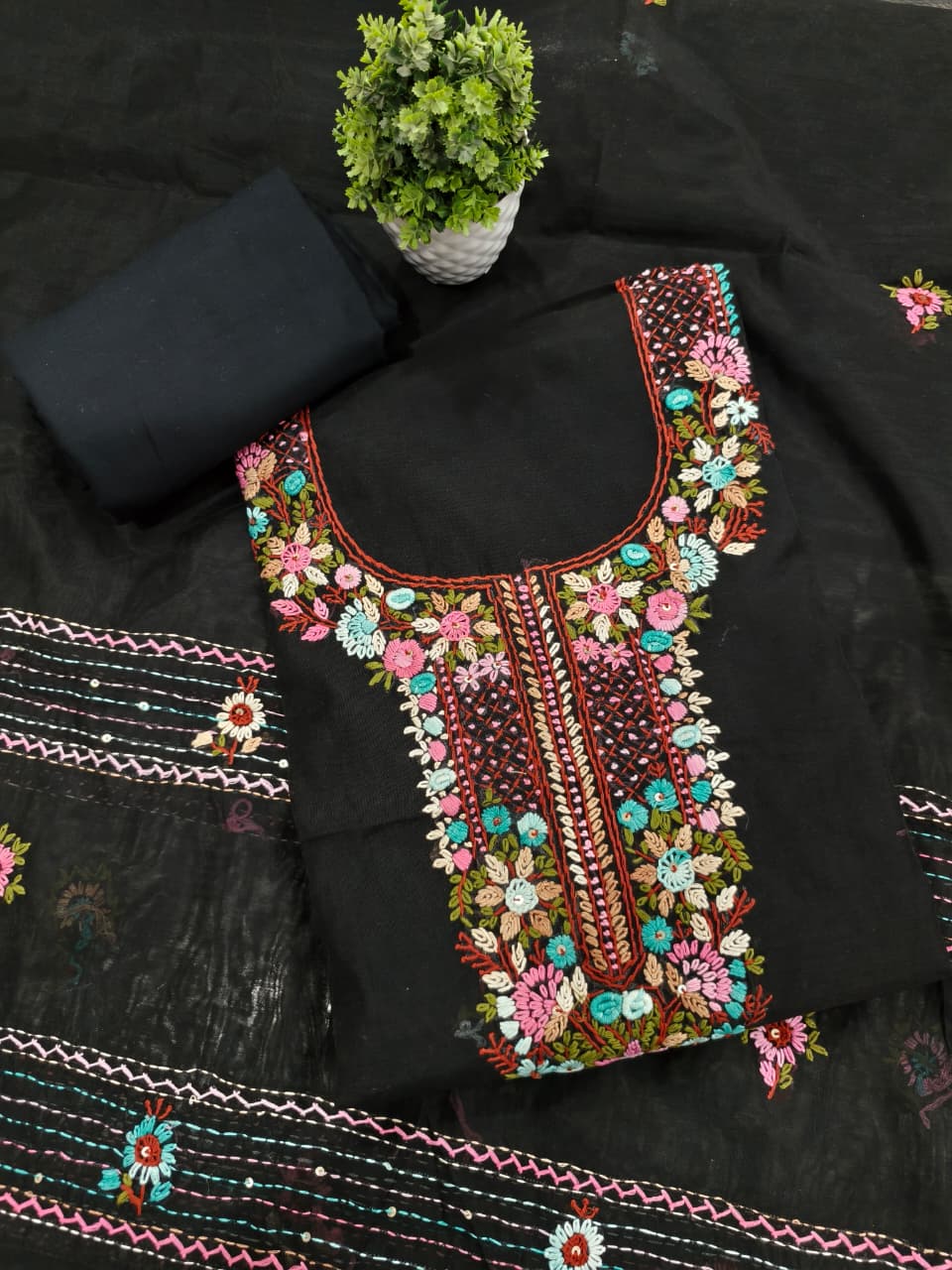 Kajal Chanderi French Knot Suit