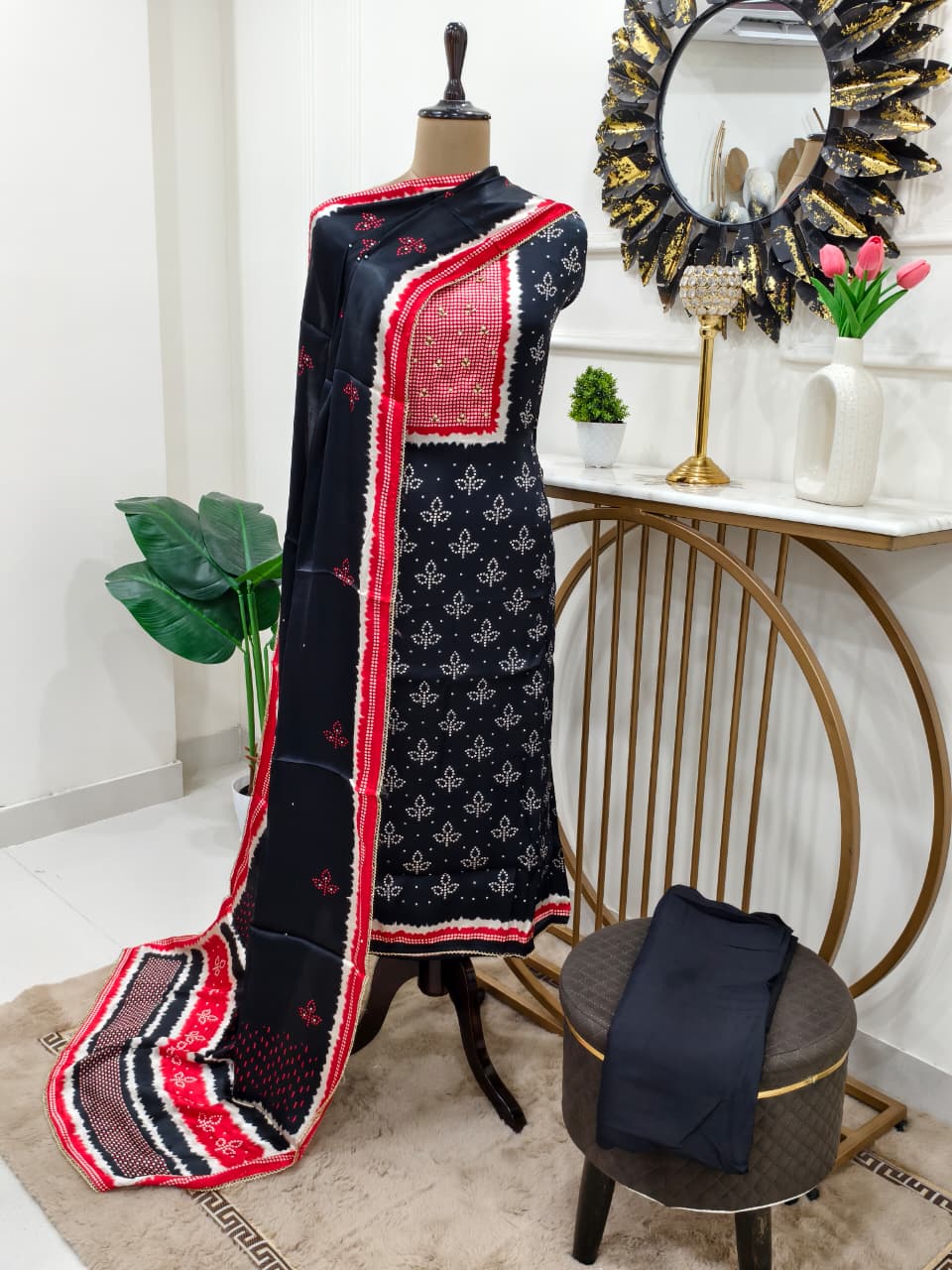 Indu Gajji Silk Suit